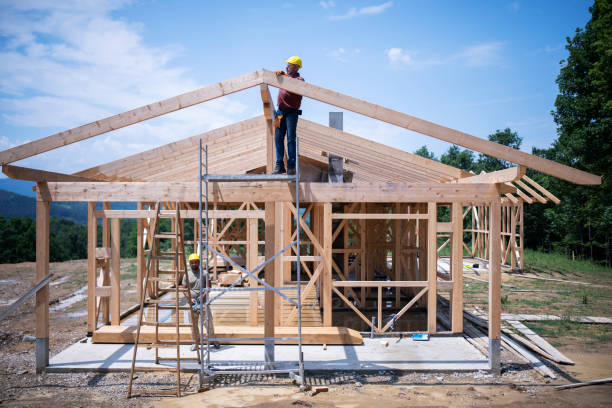 Best Roof Waterproofing Services  in Mineola, NY